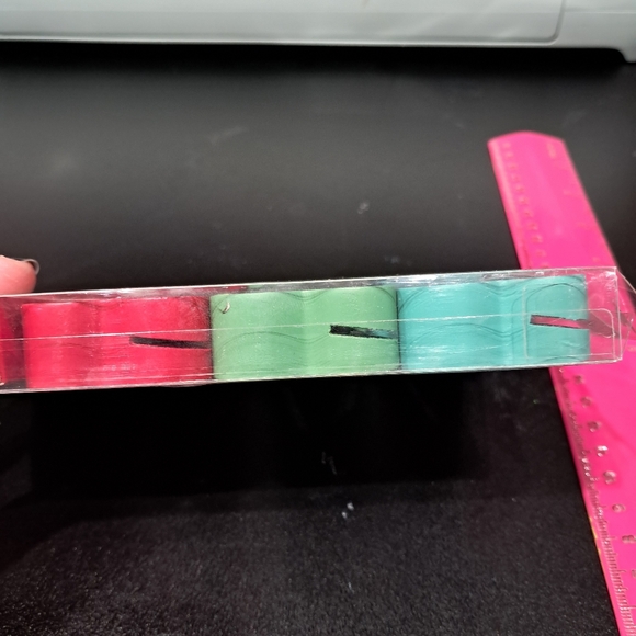 Pet Photo Stands - Picture 6 of 7